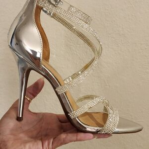 Jessica Simpson Strappy Sandal heels